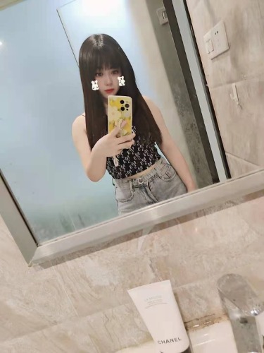 广佛线魁奇路站a出口附近琪琪